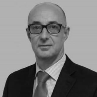 bio-martin-schofield-grayscale